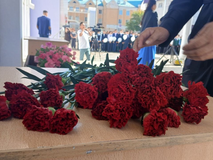 В день солидарности в борьбе с терроризмом в Агинском почтили память Даримы Аликовой-Базаровой